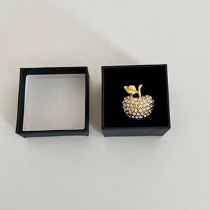 Vintage Apple Brooch Pin with Rhinestones | Gold Tone | Like New | 1" High